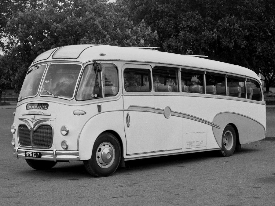  Commer Avenger IV Duple Vega 1951 года  (фото 2 из 3)
